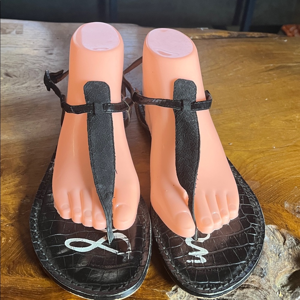 Sam Edelman Gigi Black on Black Thong Sandals Rare Colorway Women’s Size 10